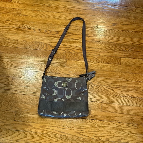 Coach Gray/Silver Signature Bag - Picture 2 of 10